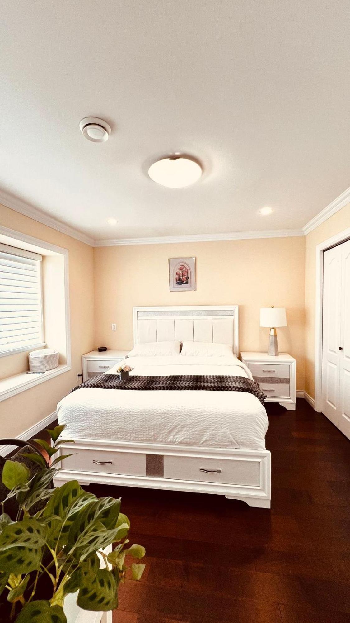 Coze Home In Vancouver Near Yvr Εξωτερικό φωτογραφία