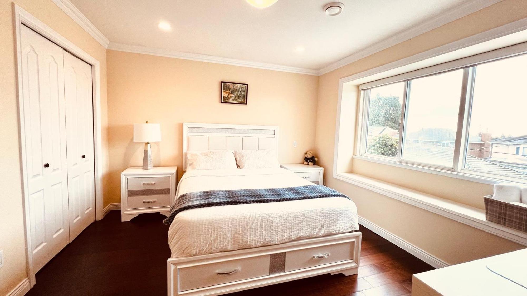 Coze Home In Vancouver Near Yvr Εξωτερικό φωτογραφία